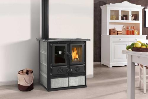 Holzherd Rosetta Sinistra Petra 5.0 von La Nordica